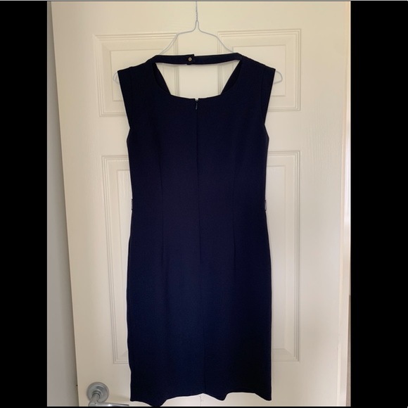 G2000 Dress - Picture 2 of 3